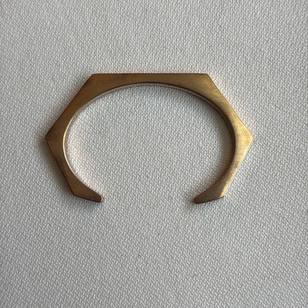 B.Tiff Edge Hexagonal Bangle Bracelet